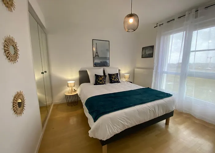 Blue By Dream Apartments